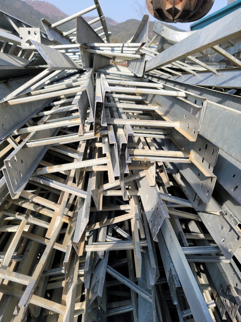 글로벌리사이클링(주) 철스크랩 사진 입니다