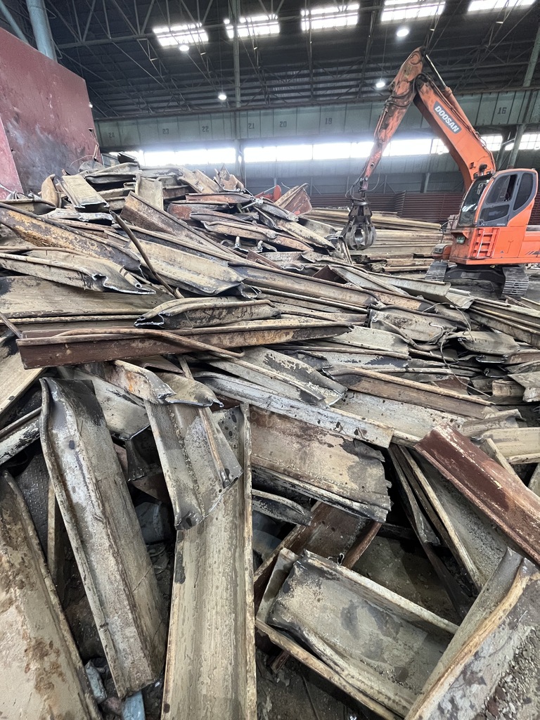 철스크랩 이미지 입니다