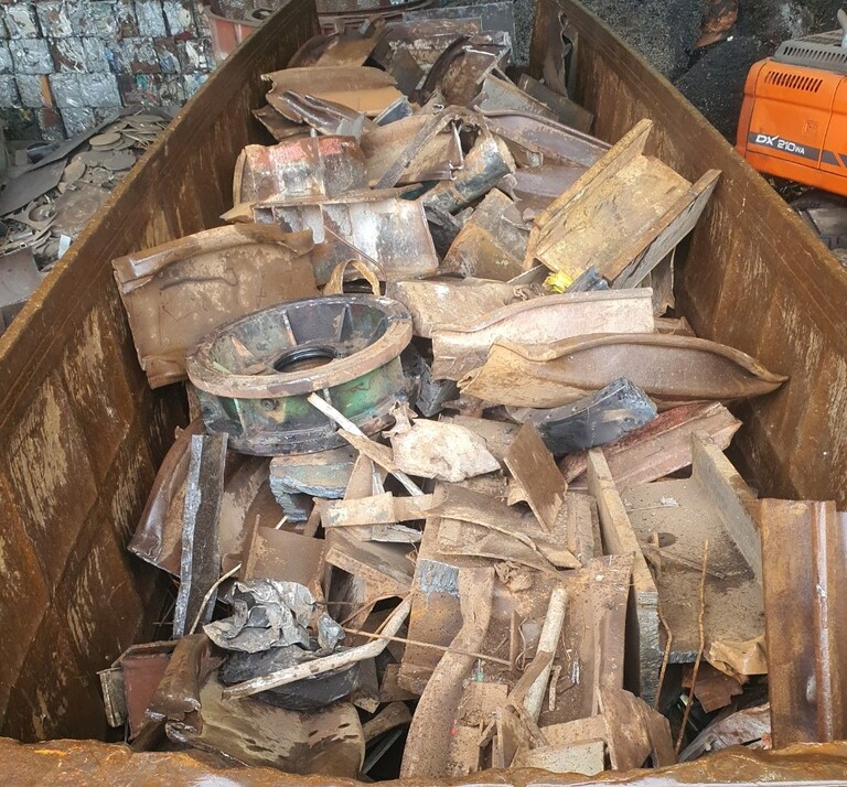 철스크랩 이미지 입니다