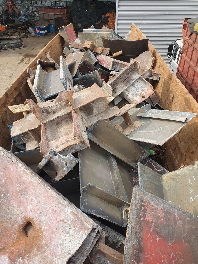 철스크랩 이미지 입니다