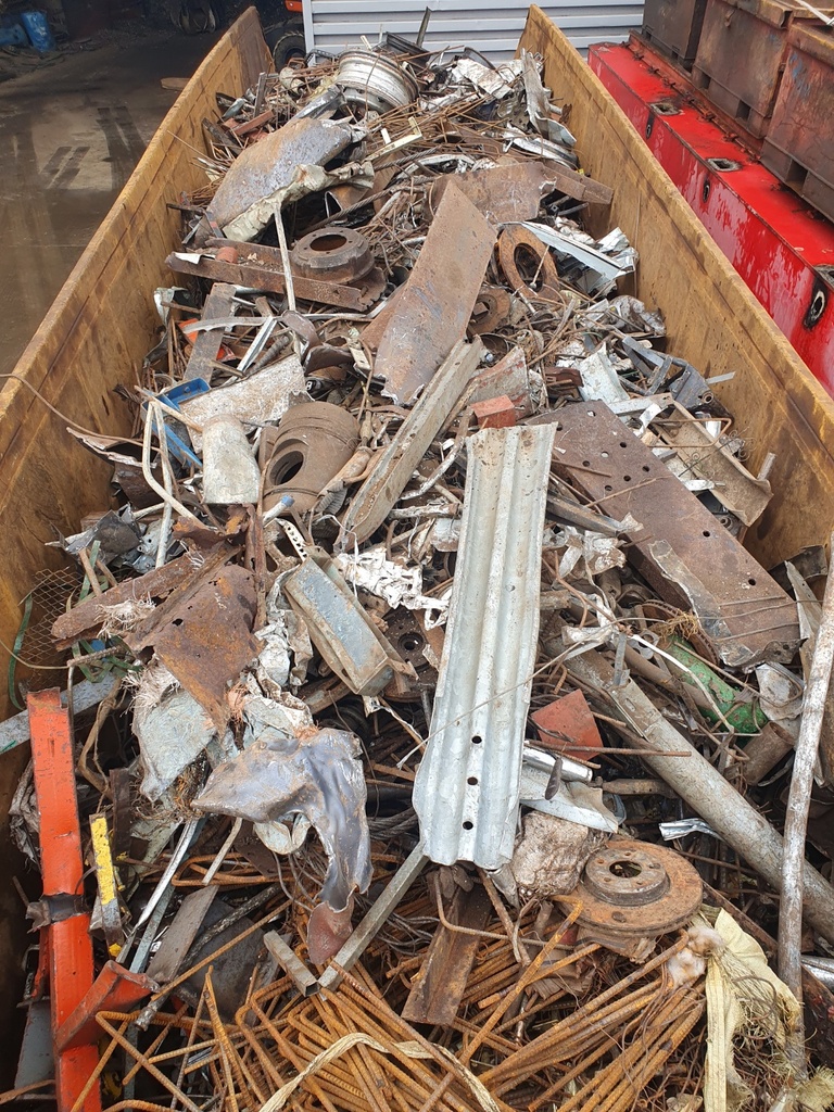 철스크랩 이미지 입니다