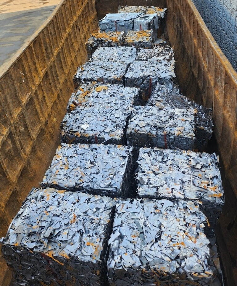 철스크랩 이미지 입니다