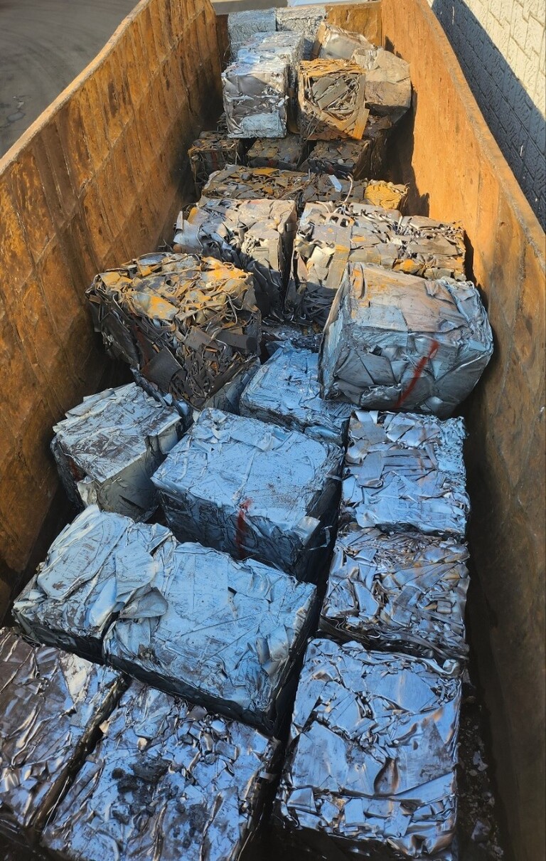 철스크랩 이미지 입니다