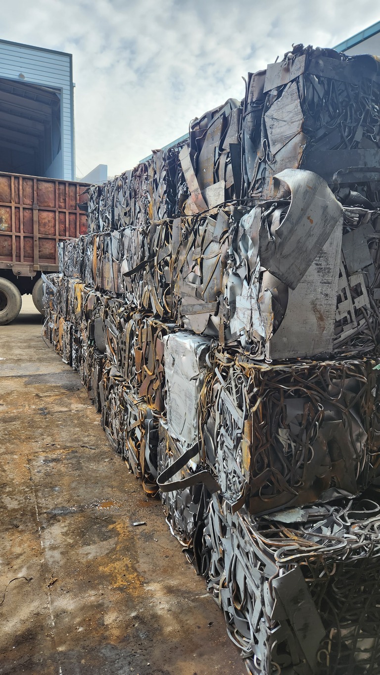 철스크랩 이미지 입니다